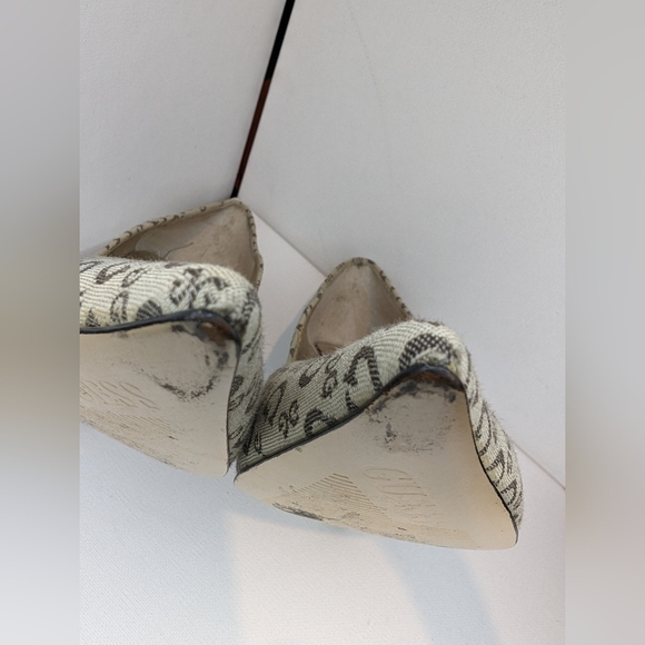 Guess‎ Women's Heels Loren 2 Cream G Logo Fabric Pointed Toe Size 5.5M - Picture 12 of 14